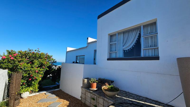 4 Bedroom Property for Sale in Dana Bay Western Cape